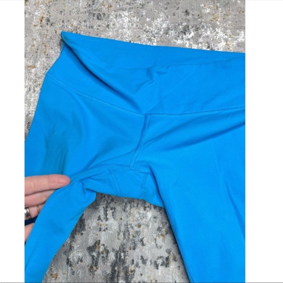 COPY - Lululemon Athletica Wunder Under Tight 28" Neon Blue 8 - Picture 4 of 6